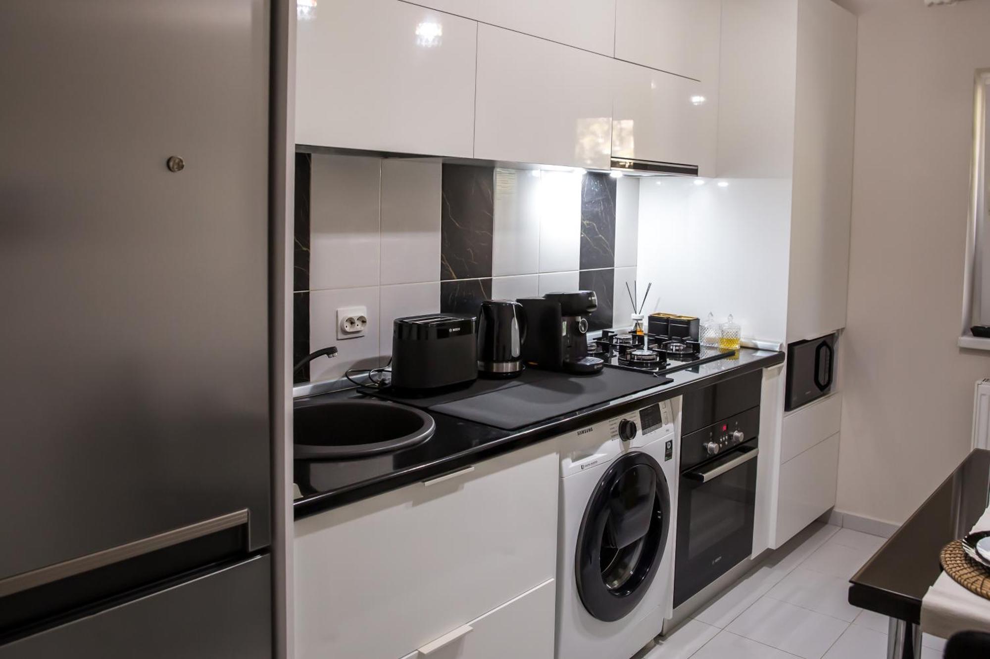 Jsn House - Private Parking & Premium Services Бухарест Екстер'єр фото