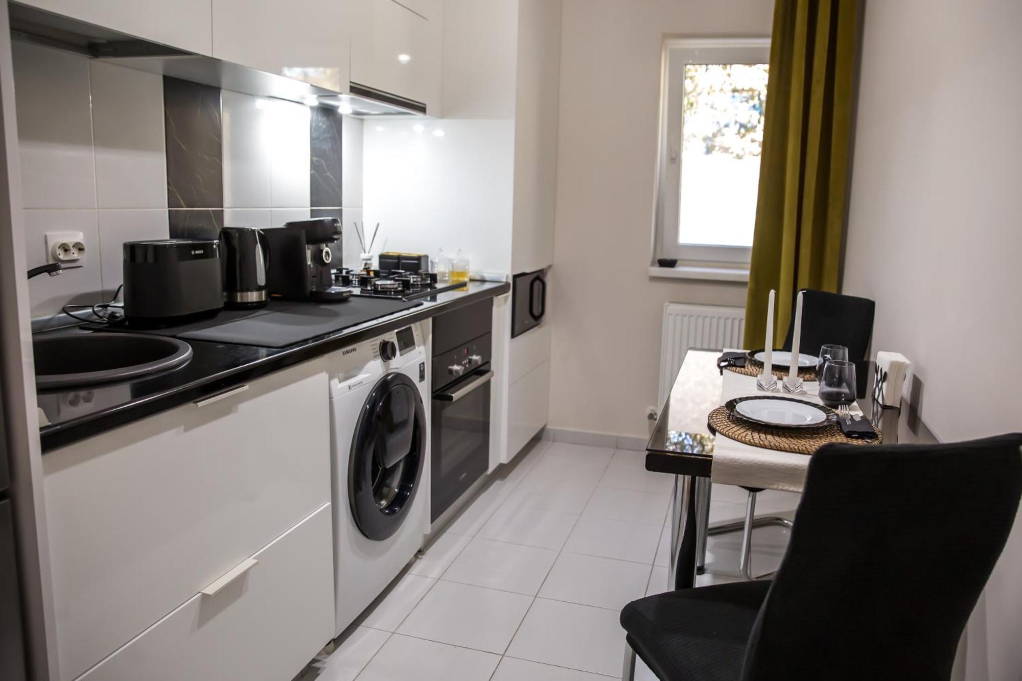 Jsn House - Private Parking & Premium Services Бухарест Екстер'єр фото